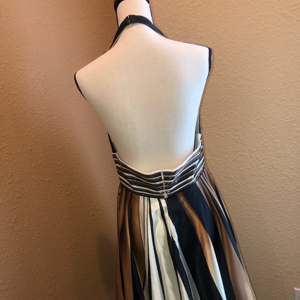 Cocktail Dress.  Excellent condition - Picture 4 of 4